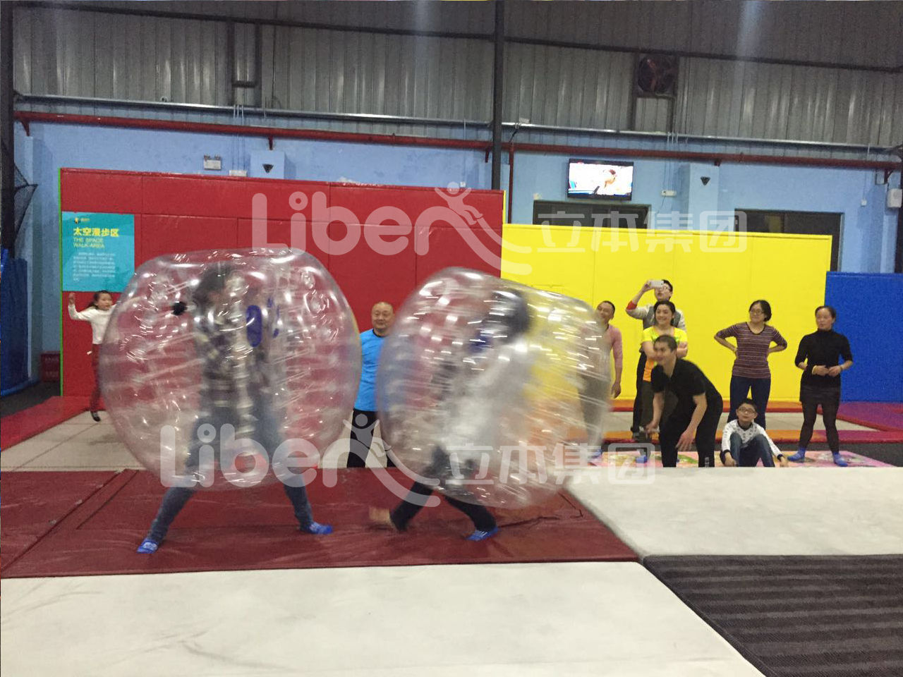 兒童蹦床各功能區(qū)域展示