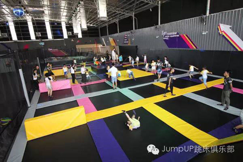 廣州蹦床實物圖