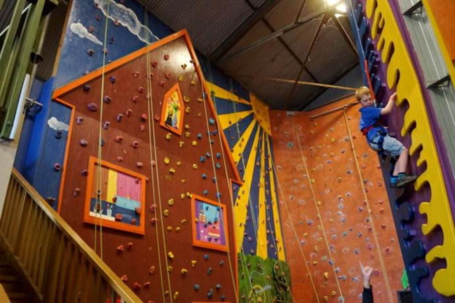 室內(nèi)攀巖墻要多少錢(qián)