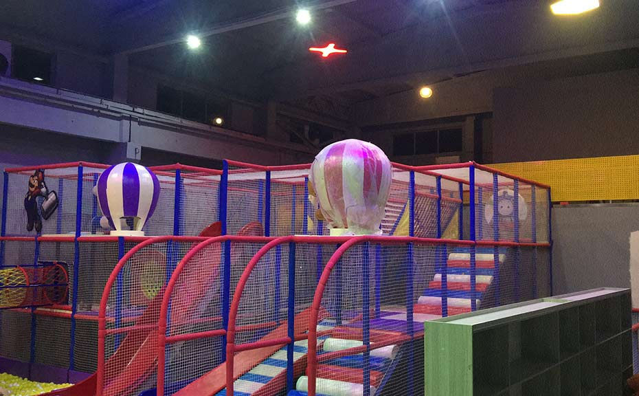 室內兒童游樂園