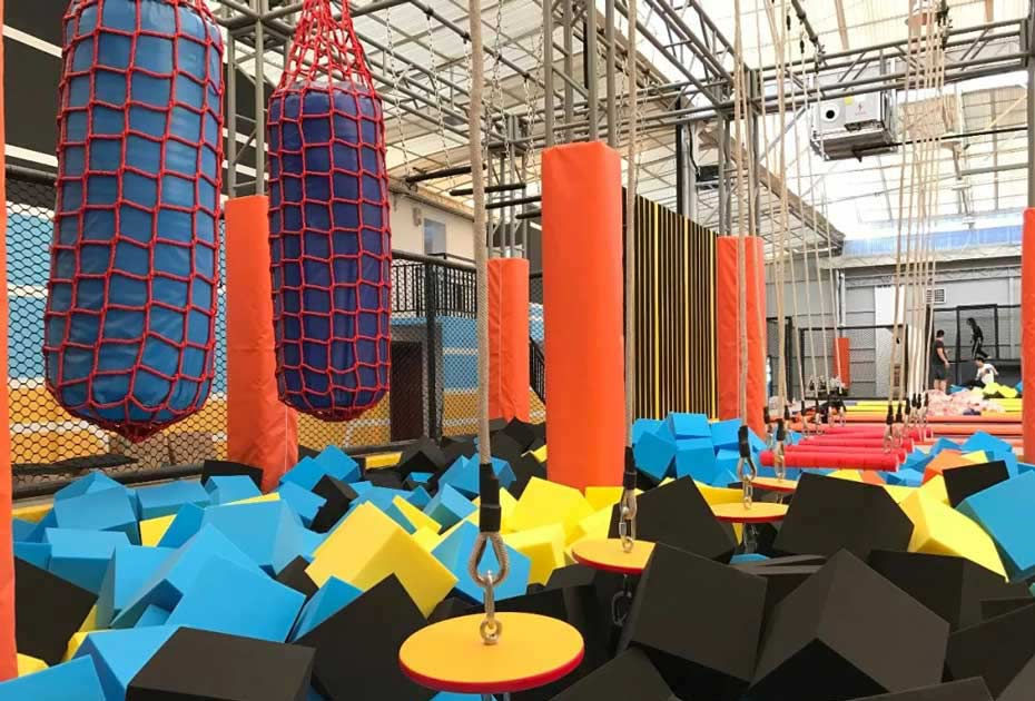 蹦床實物照片