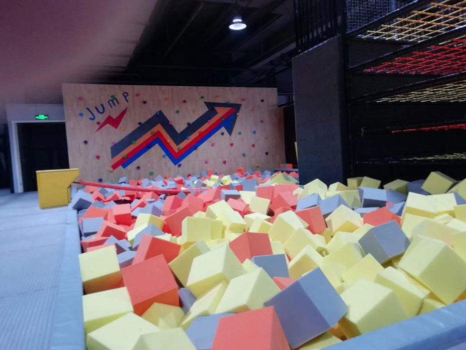 蹦床實(shí)物照片