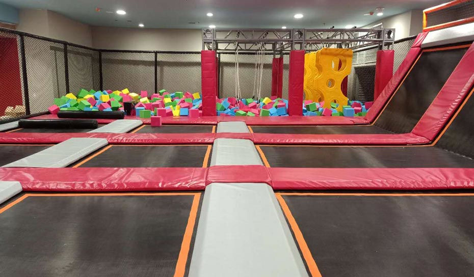 蹦床實物照片
