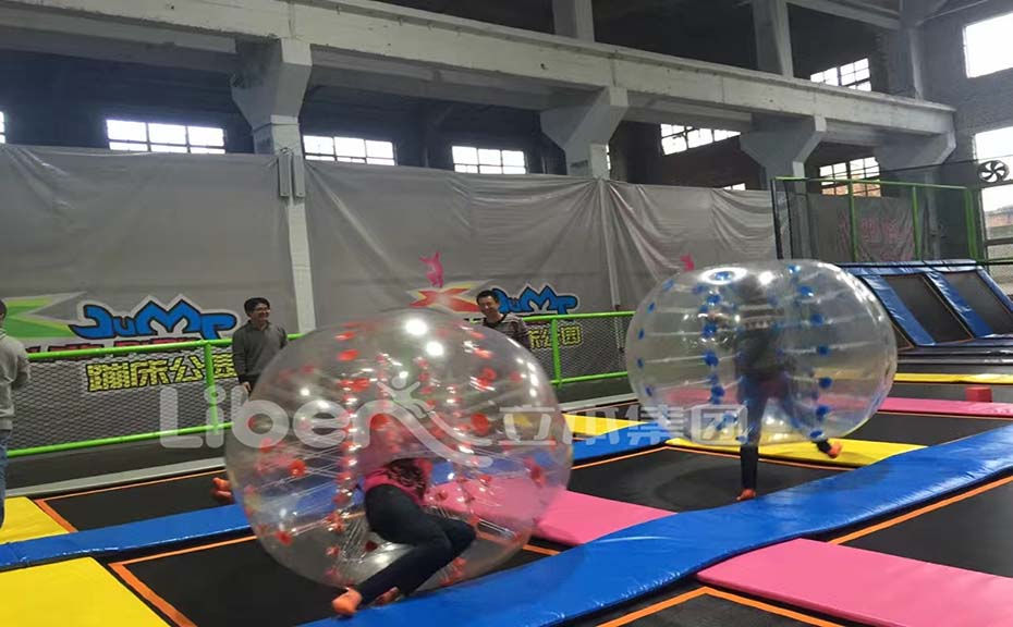 蹦蹦床運動館投資多少錢