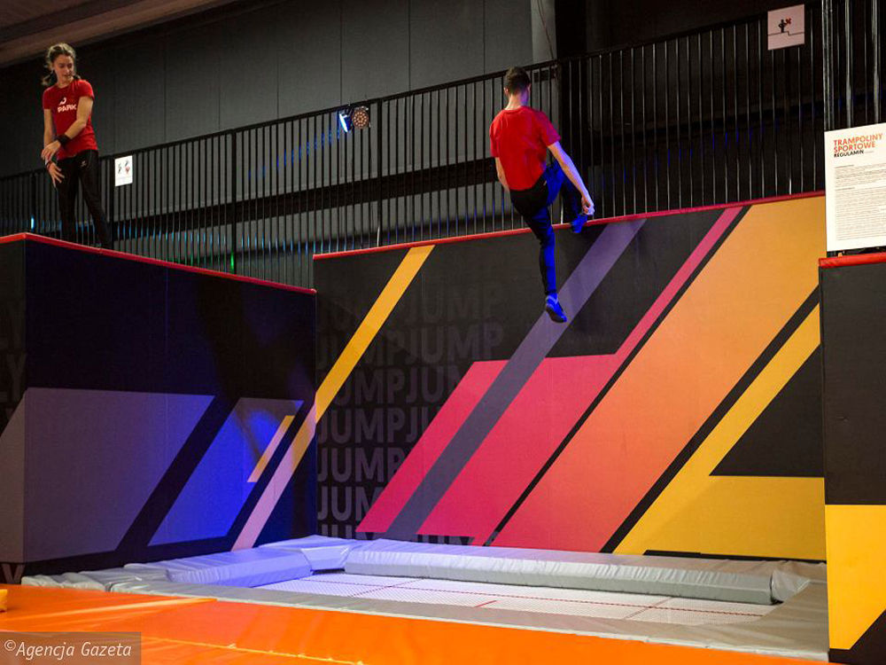 蹦床公園多少錢 蹦床公園多少錢