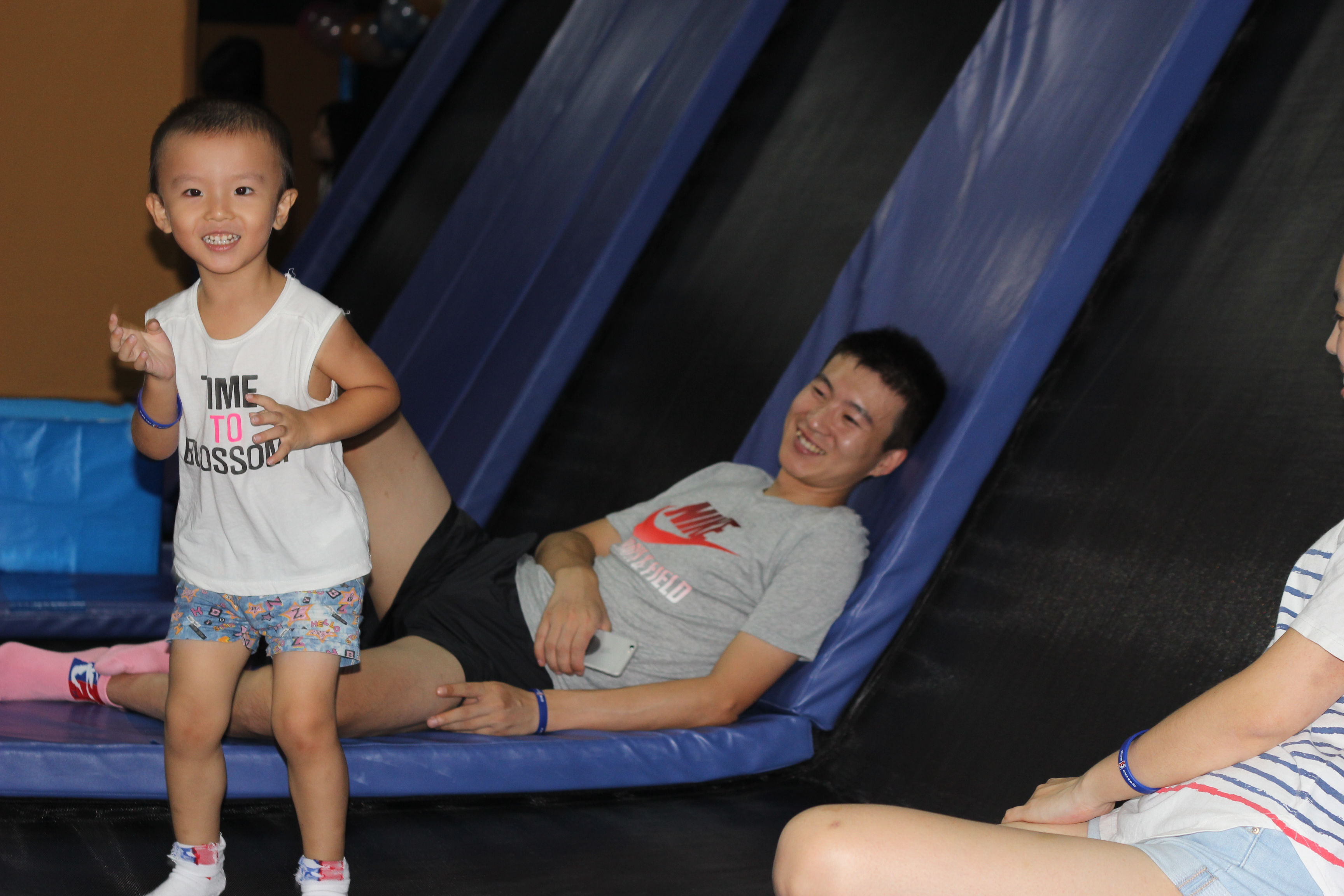 新產(chǎn)品發(fā)布會(huì)【立本蹦床】