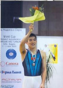 蹦床冠軍退役經商