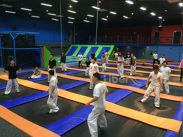 立本蹦床公園案例-深圳清湖蹦床館