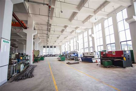 立本車間數(shù)控機(jī)床