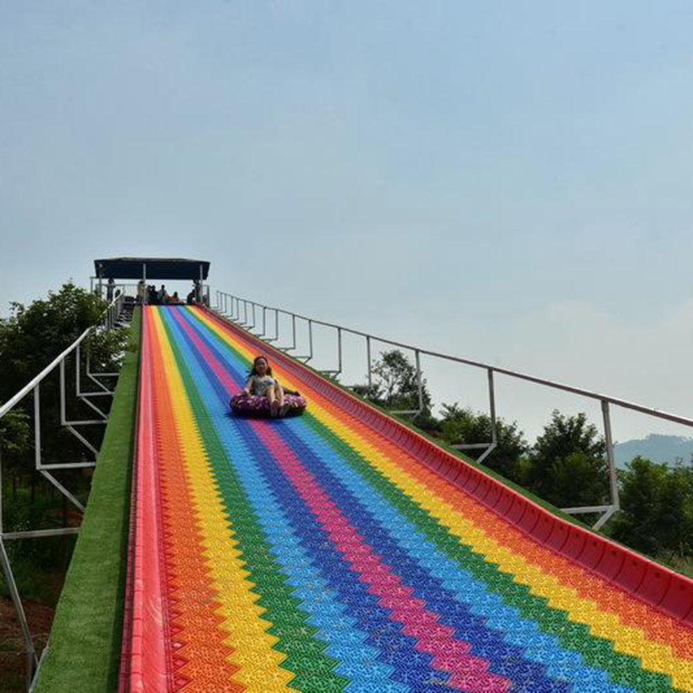 室外戶外皆可用高空刺激項(xiàng)目旱雪——立本集團(tuán)
