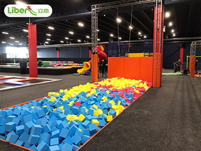 錦州第一個(gè)吃螃蟹的人，蹦床公園開業(yè)至今任然火爆