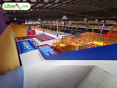 樂圖空間蹦床館多少錢