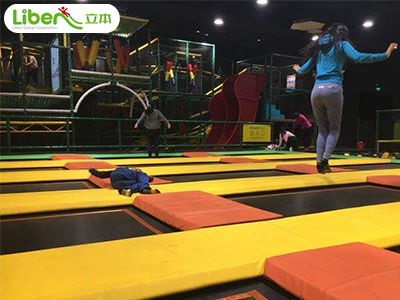 double one蹦床館加盟的優(yōu)勢條件有哪些？