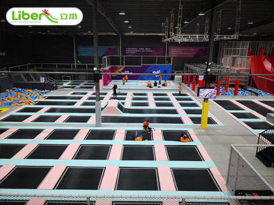 洛陽東邦蹦床主題公園，全新的運動新方式