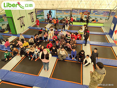 荊州火熱的蹦床公園如何成為了現(xiàn)在的網(wǎng)紅投資項目？