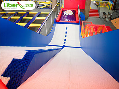 河南商丘蹦床主題公園