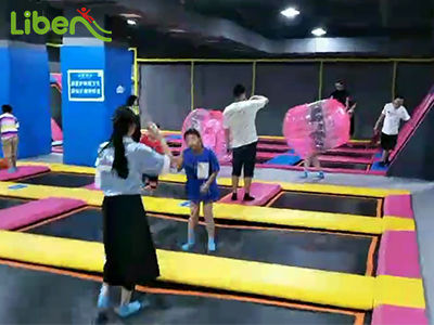 100平米的占地空間可以開蹦床公園嗎?