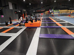 大型室內游樂蹦床公園