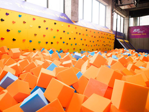 小型可定制籃球蹦床